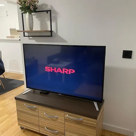 Joy Vracar 3 Bedrooms 2 Bathrooms Lägenhet *