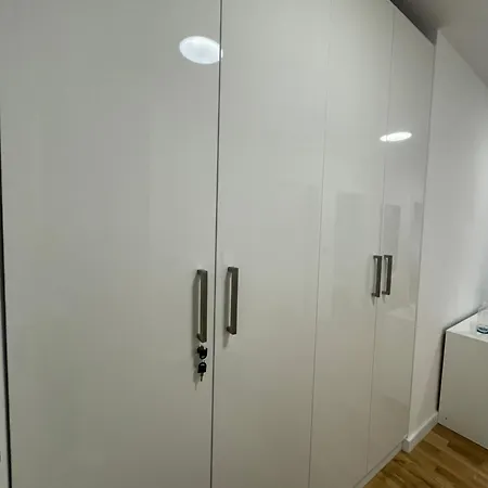 Joy Vracar 3 Bedrooms 2 Bathrooms * Belgrade