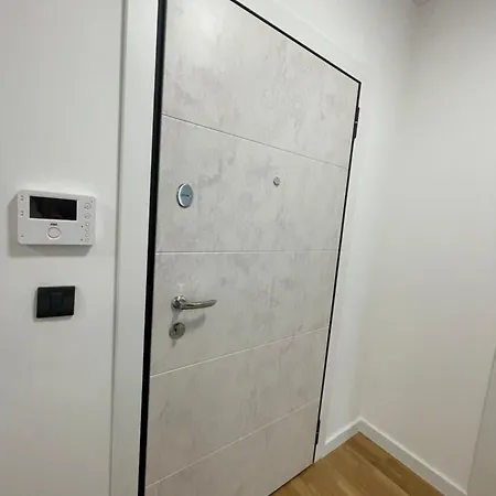 Joy Vracar 3 Bedrooms 2 Bathrooms Appartement