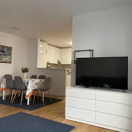 Appartement Joy Vracar 3 Bedrooms 2 Bathrooms Belgrade