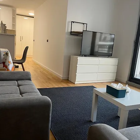 Lägenhet Joy Vracar 3 Bedrooms 2 Bathrooms Belgrad