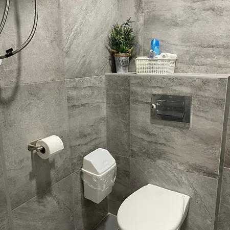 Joy Vracar 3 Bedrooms 2 Bathrooms *