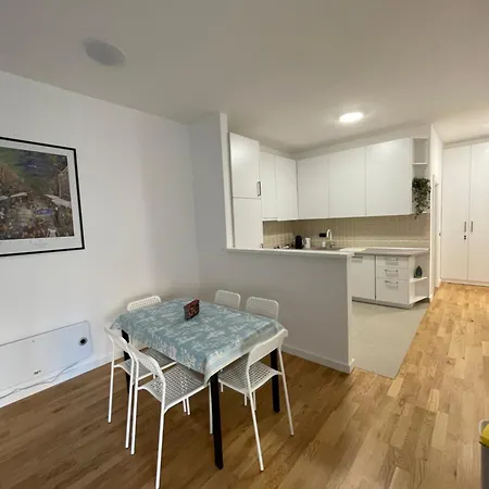 Joy Vracar 3 Bedrooms 2 Bathrooms * Belgrad