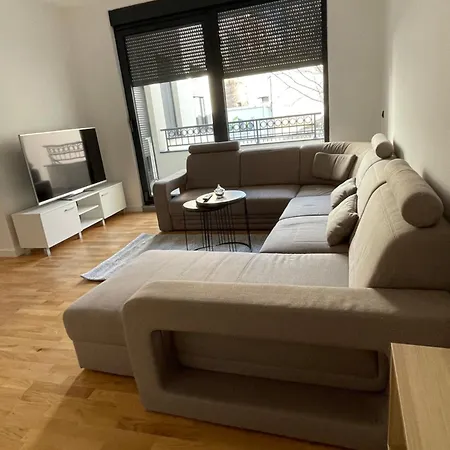 Lägenhet Joy Vracar 3 Bedrooms 2 Bathrooms Belgrad