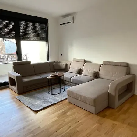 Appartement Joy Vracar 3 Bedrooms 2 Bathrooms Belgrade