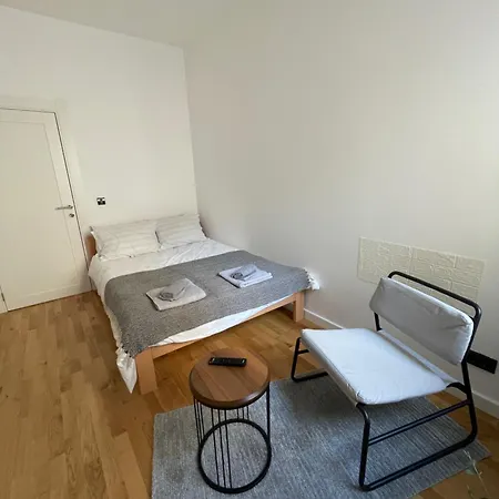 Lägenhet Joy Vracar 3 Bedrooms 2 Bathrooms *