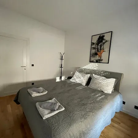 Joy Vracar 3 Bedrooms 2 Bathrooms Lägenhet Belgrad